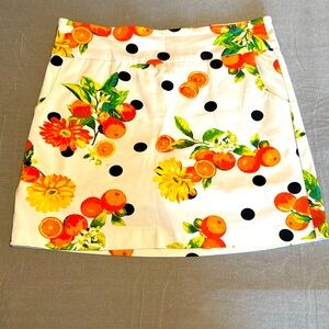 Golfing skirt with built in shorts!  Made by Zac & Rachel.  Size 8.